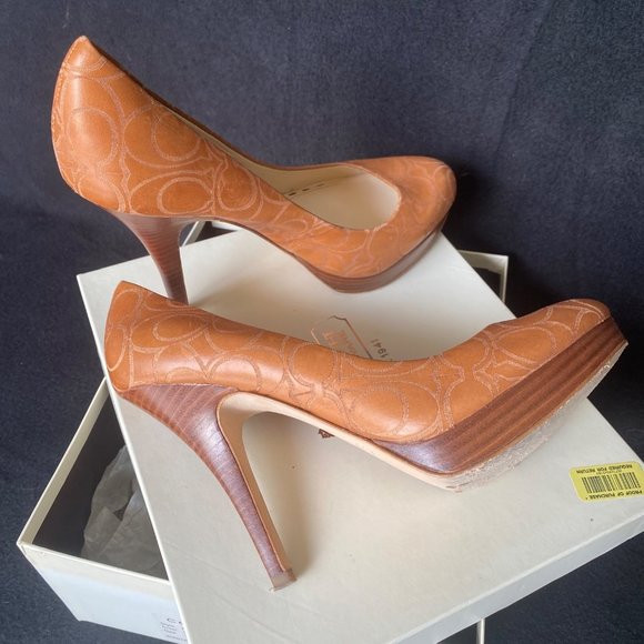 size 7.5 heels Coach C logo A3074 Basil veg leather whiskey platform high cognac - Picture 1 of 10